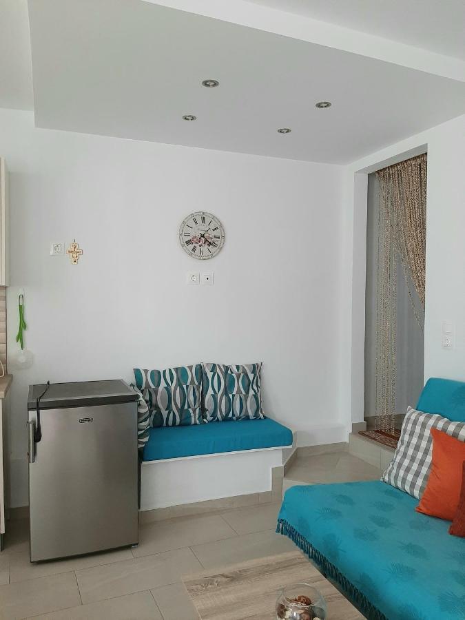 Quiet, Colourful Home In Cyclades Adiata Екстериор снимка